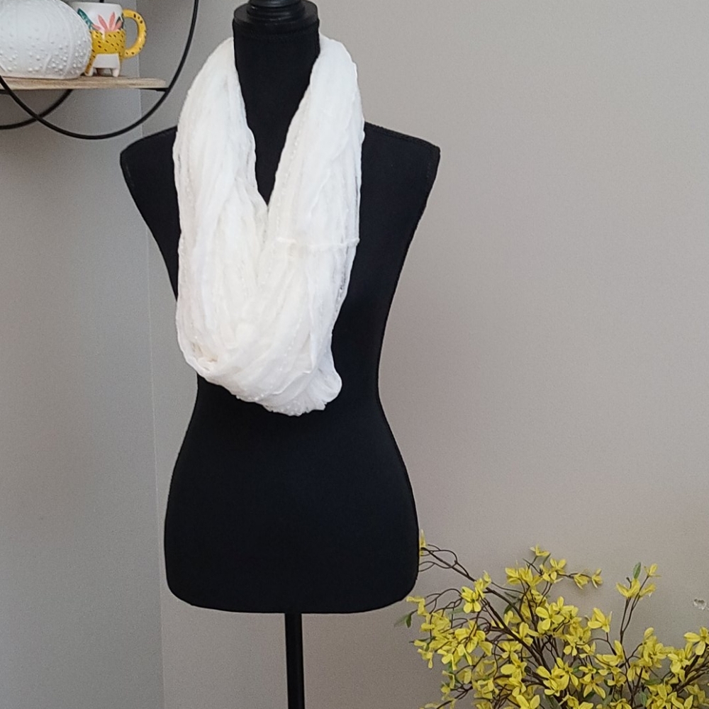 White infinity scarf